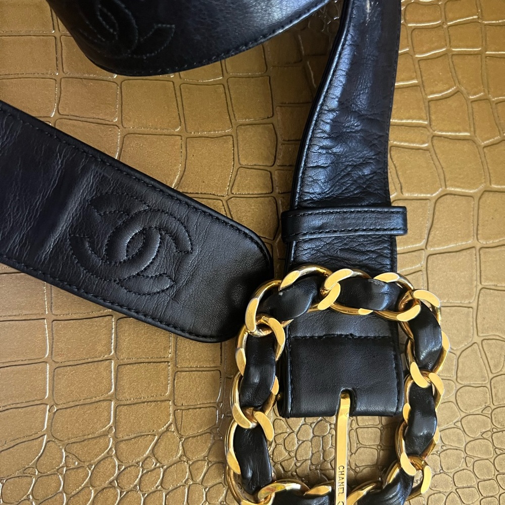 Chanel black and gold belt - Picture 3 of 5